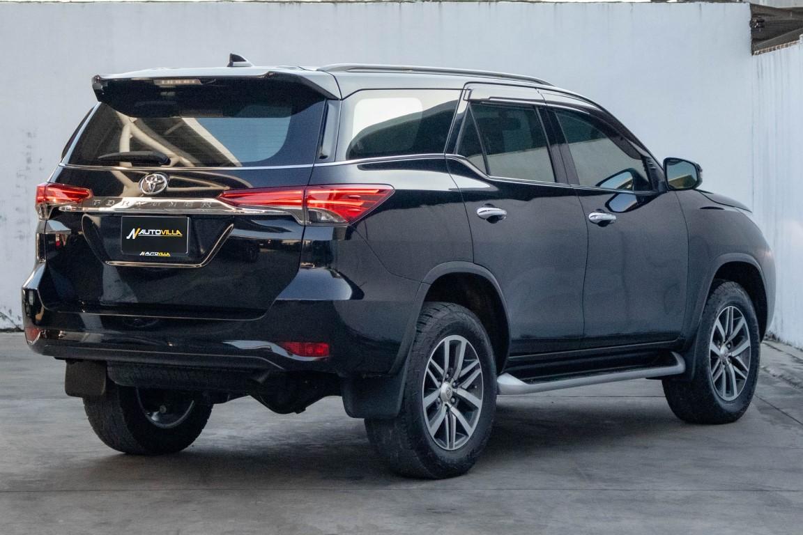 Toyota Fortuner 2.4 V 2019 *LK0578*